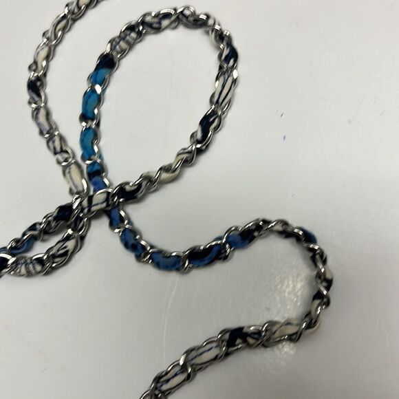 Vera Bradley Blue Bayou Cellphone Crossbody with Metal Braided Crossbody Strap - Picture 9 of 11